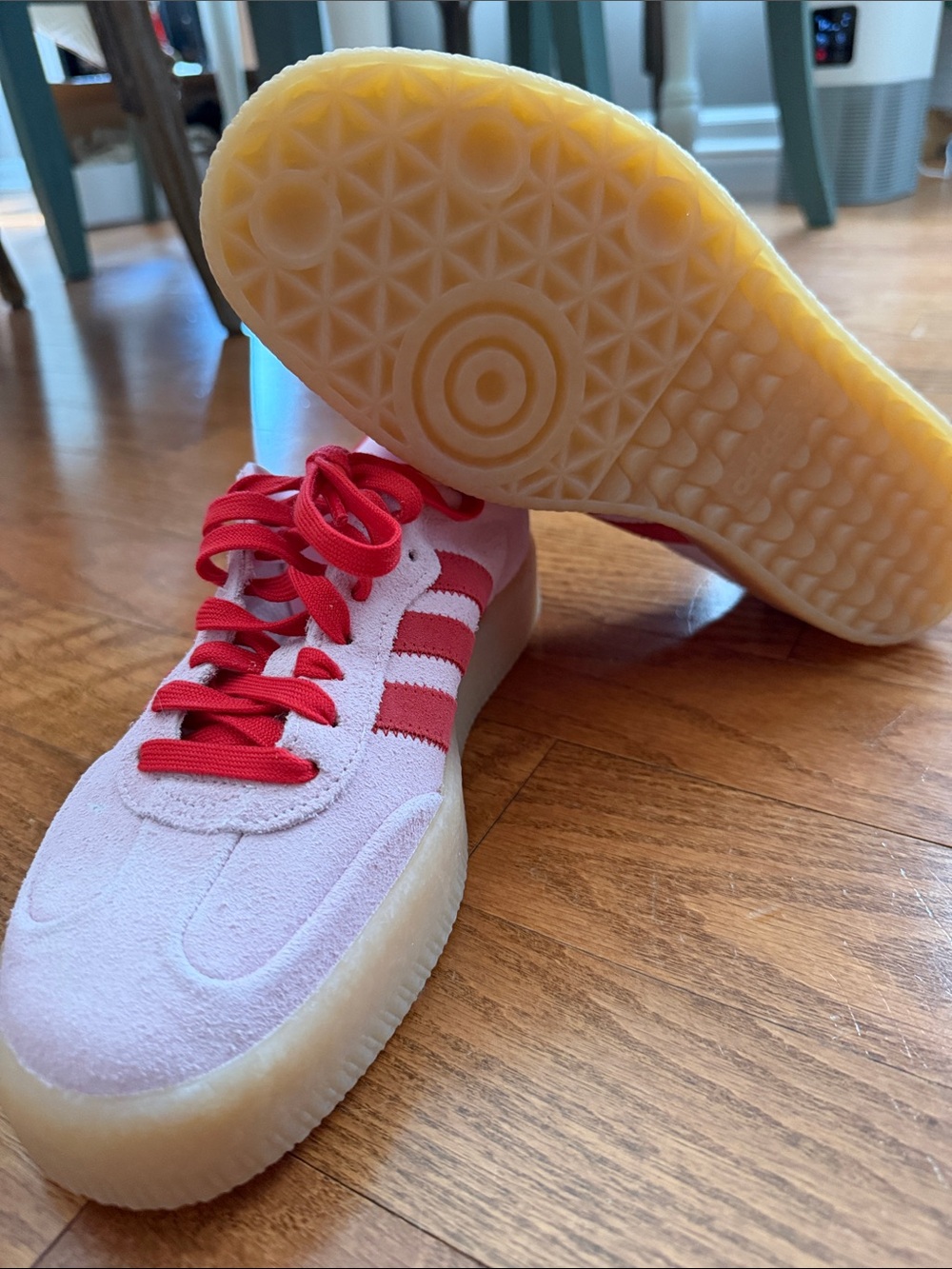 Never worn! Adidas Sambae Sneakers in Pink & Red with Gum Sole 8.5 - Picture 4 of 4